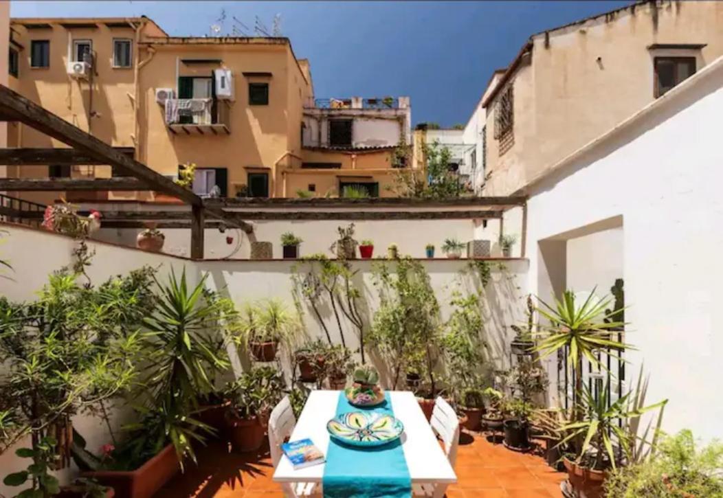 At Kalsa Quiet Flowered Terrace! Free Parking! Ideal For Remote Working! Palermo Exterior foto