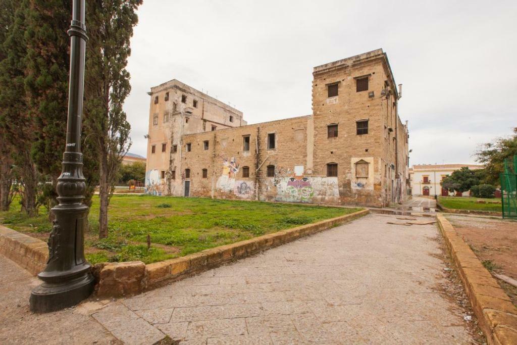 At Kalsa Quiet Flowered Terrace! Free Parking! Ideal For Remote Working! Palermo Exterior foto