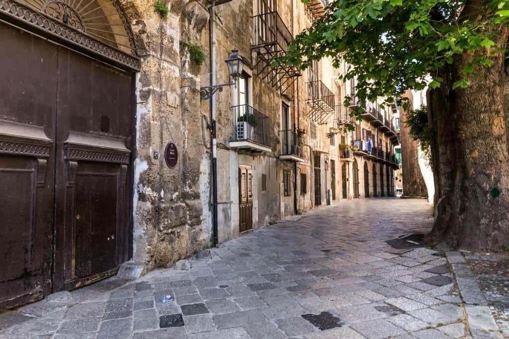 At Kalsa Quiet Flowered Terrace! Free Parking! Ideal For Remote Working! Palermo Exterior foto