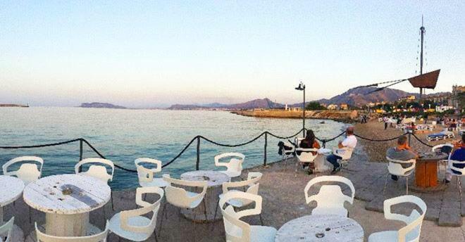At Kalsa Quiet Flowered Terrace! Free Parking! Ideal For Remote Working! Palermo Exterior foto